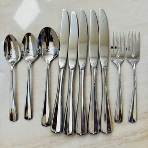 10pc ONEIDA Gala-Impulse Flatware Set Stainless Center Line Bead Tip USA Glossy